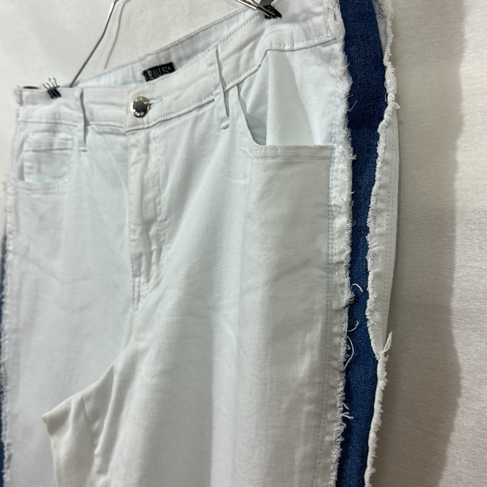 Stretchy Jeans - Picture 5 of 6